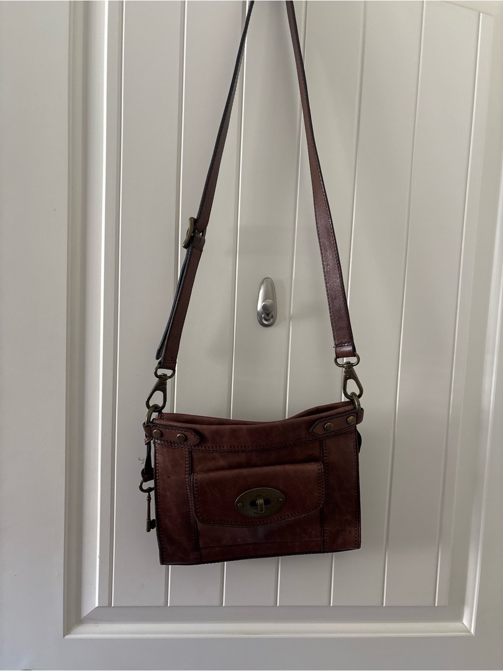 Fossil Brown Leather Crossbody Bag w/ Key Charm Vintage Style